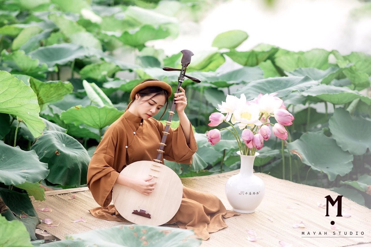 Nên Tự Học Đàn Nguyệt Hay Tìm Thầy Dạy Nhạc?